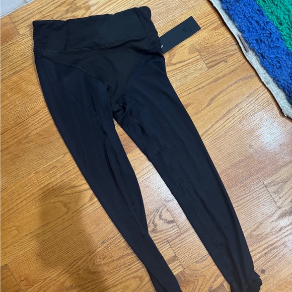 Michi Black Stirrup Leggings - Picture 6 of 8